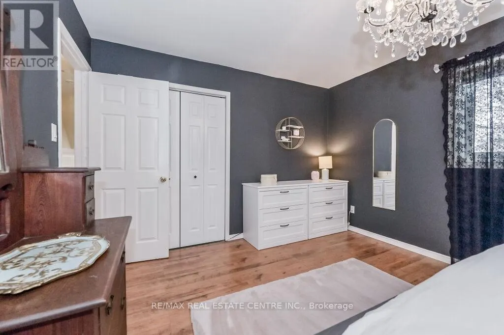 18 TOWNLINE