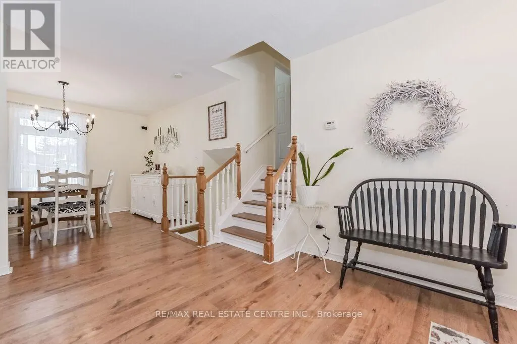 18 TOWNLINE