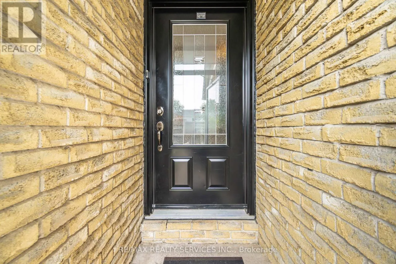 12 SPARKLETT CRESCENT