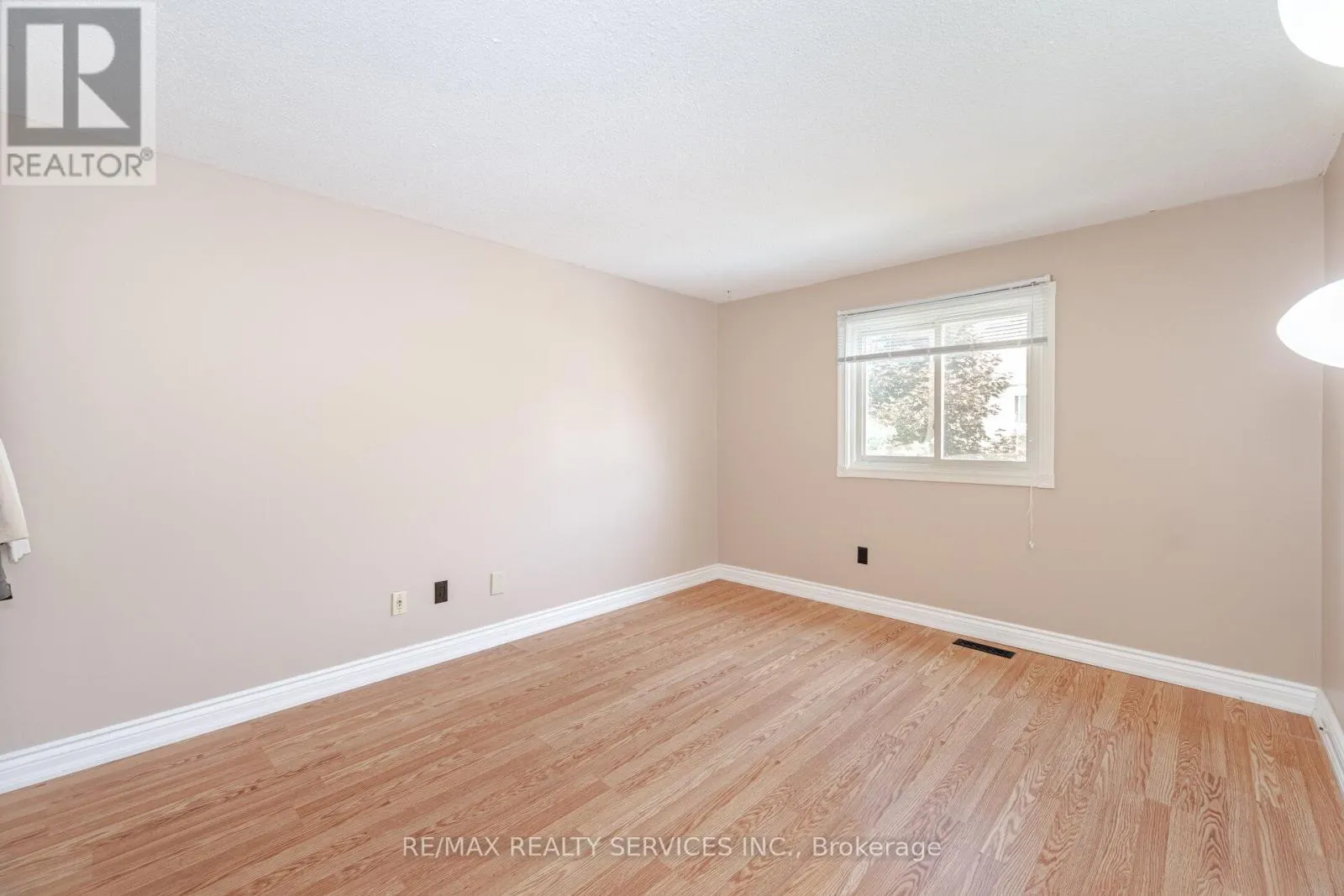 12 SPARKLETT CRESCENT