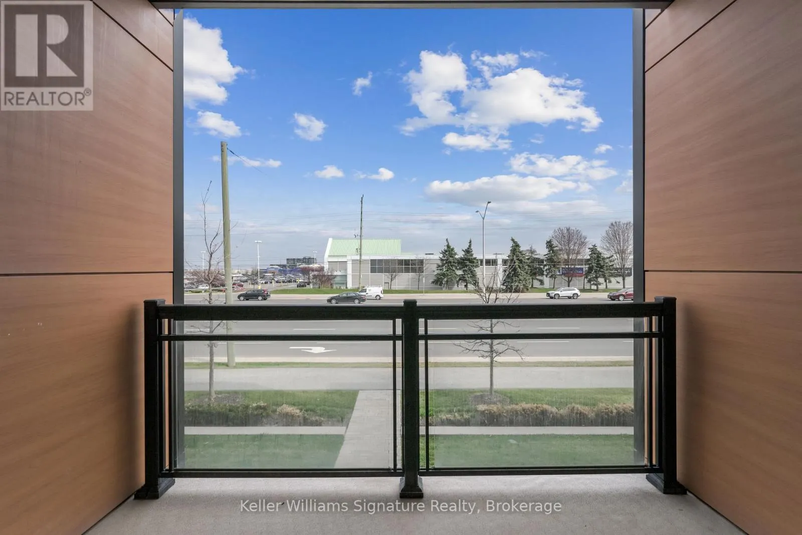 219 - 168 SABINA DRIVE, #219