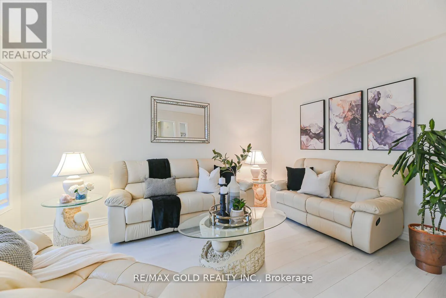 102 SUNNY MEADOW BOULEVARD