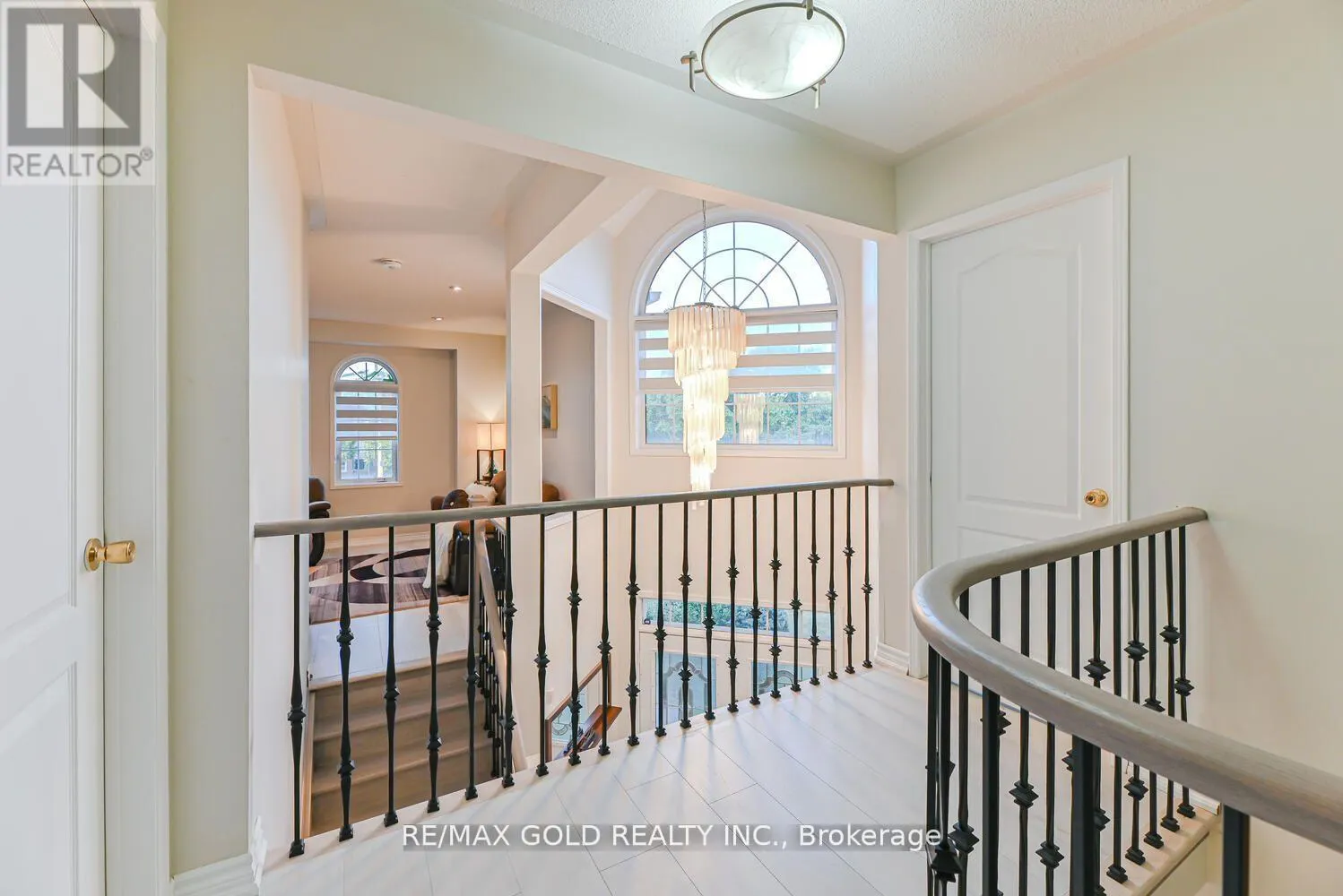 102 SUNNY MEADOW BOULEVARD
