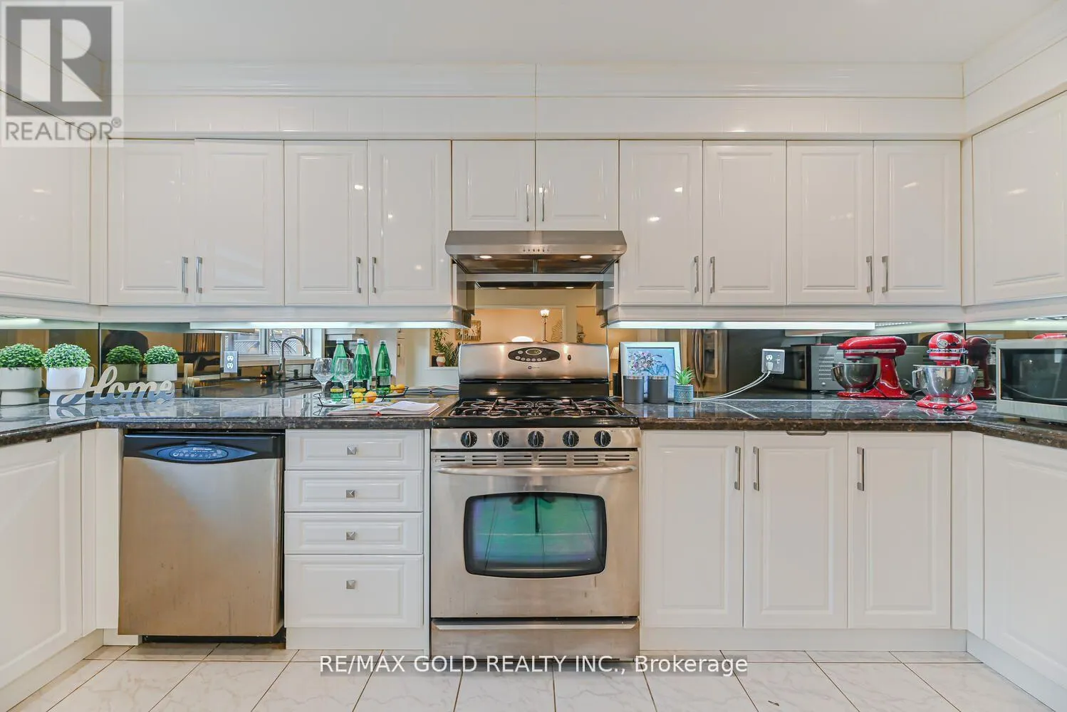 102 SUNNY MEADOW BOULEVARD