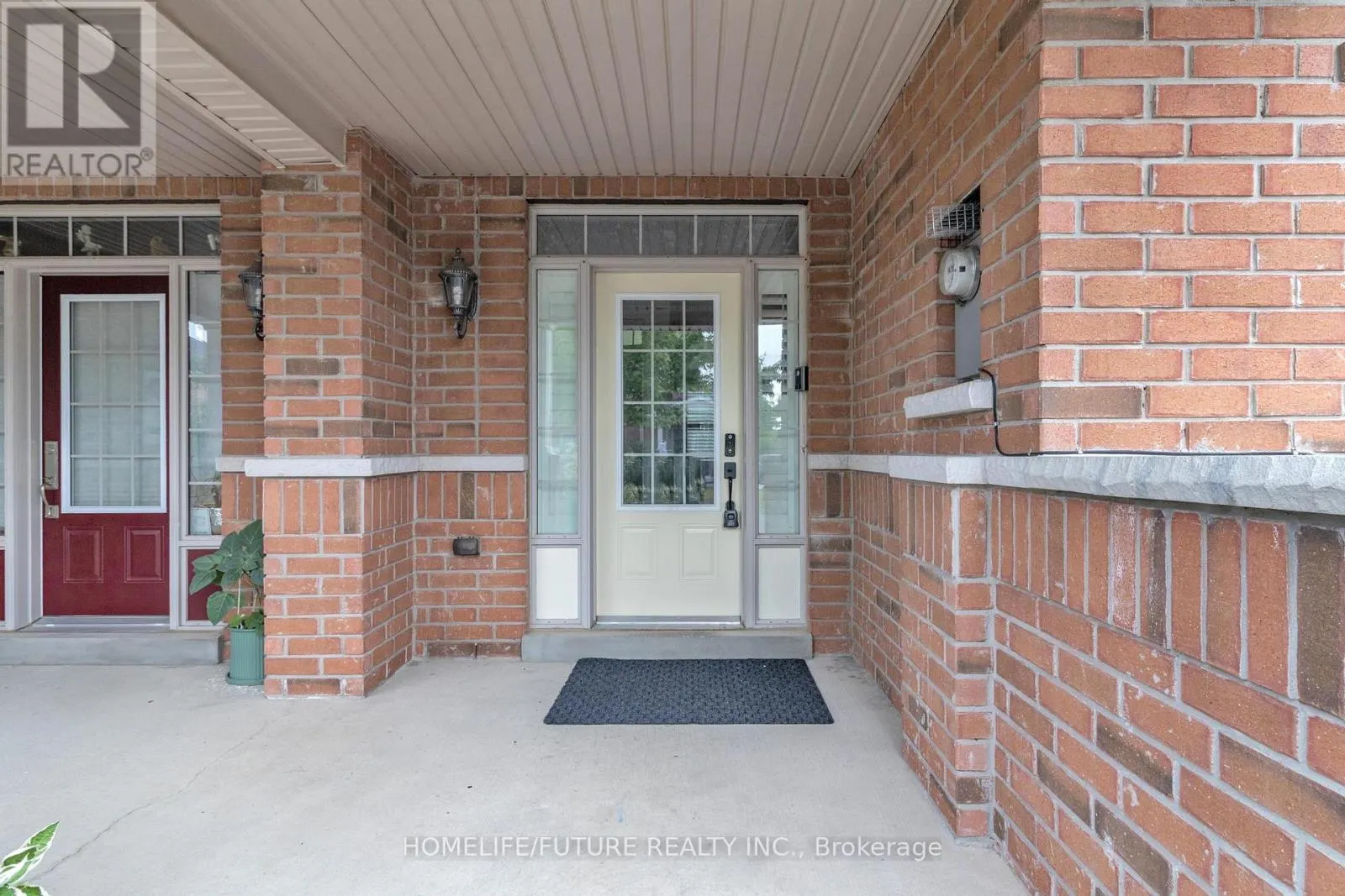 81 HANSON CRESCENT