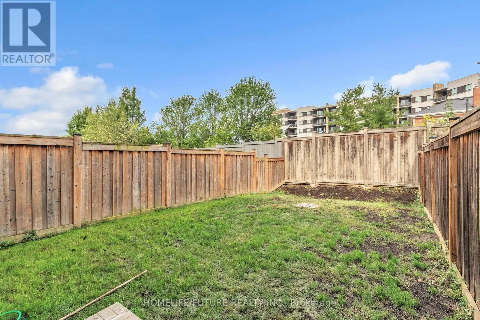 81 HANSON CRESCENT
