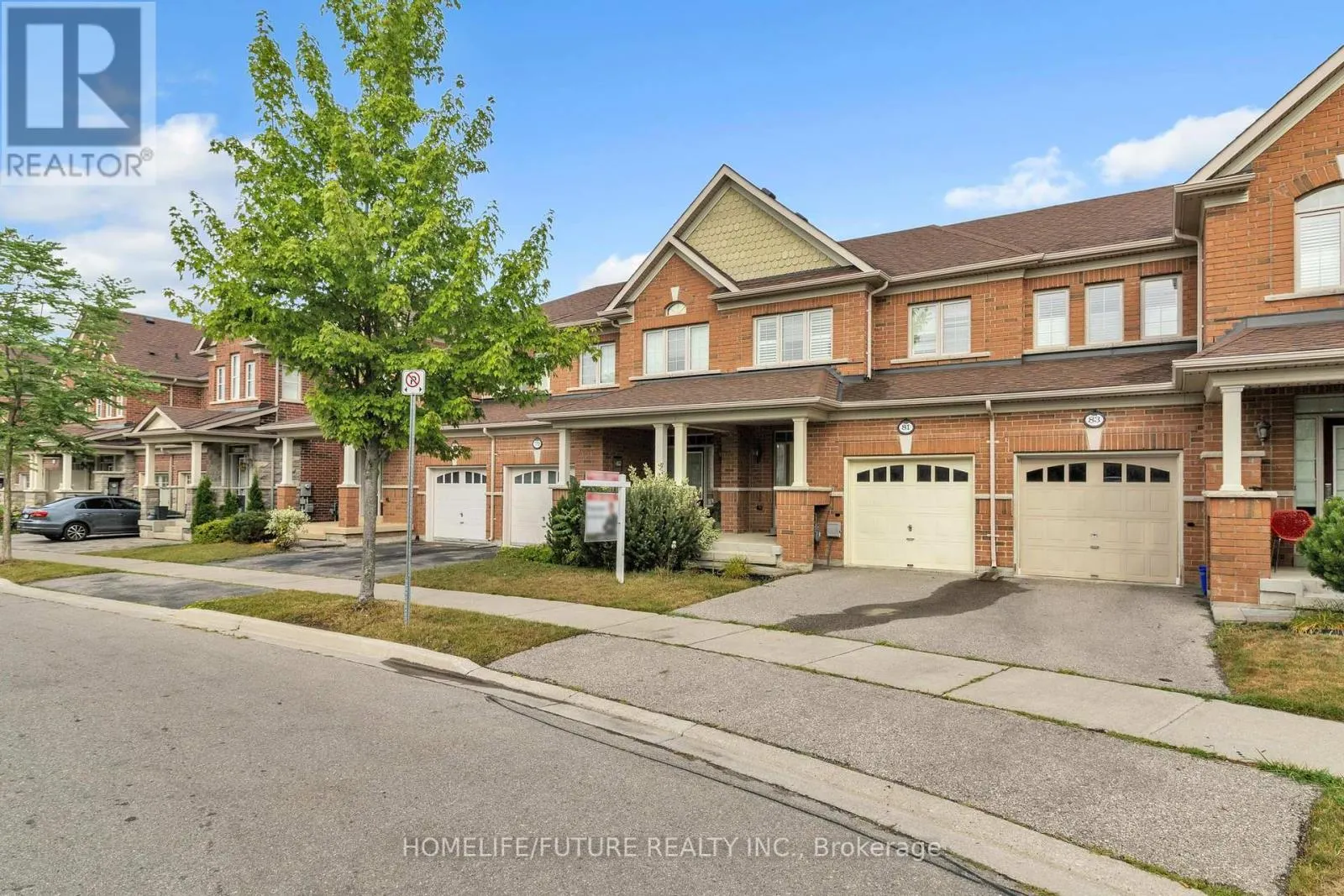 81 HANSON CRESCENT