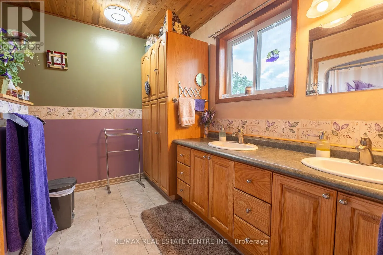 3762 HIGHPOINT SIDE ROAD