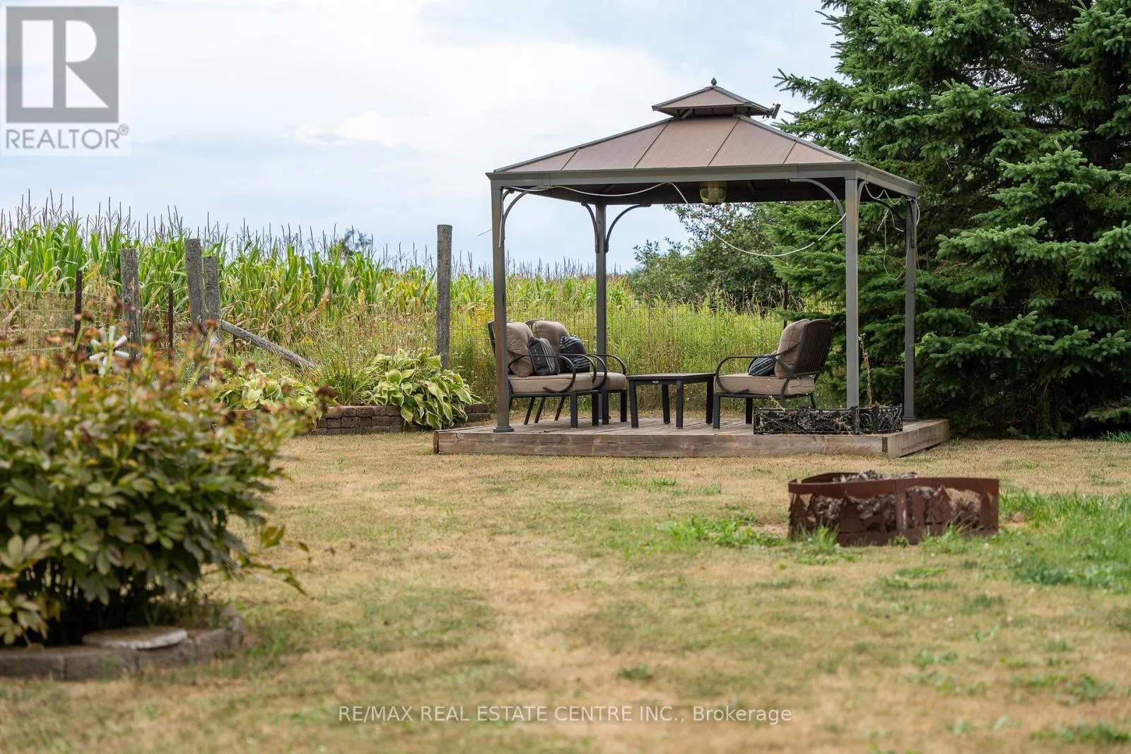 3762 HIGHPOINT SIDE ROAD