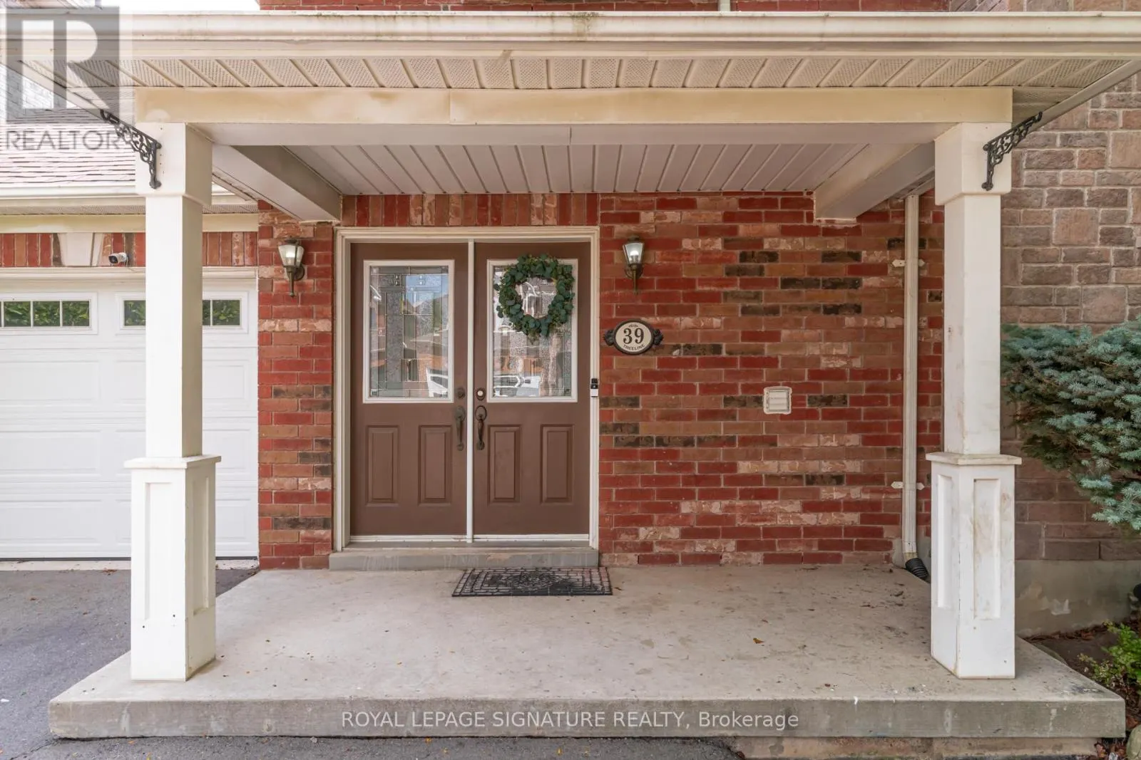 39 TREELINE BOULEVARD