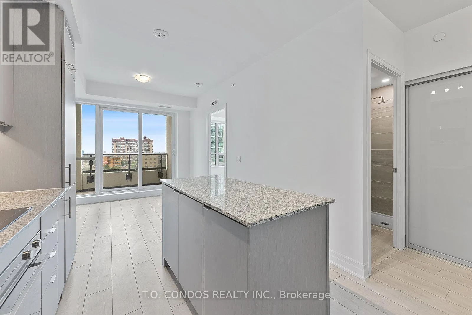 505 - 30 ELM DRIVE W