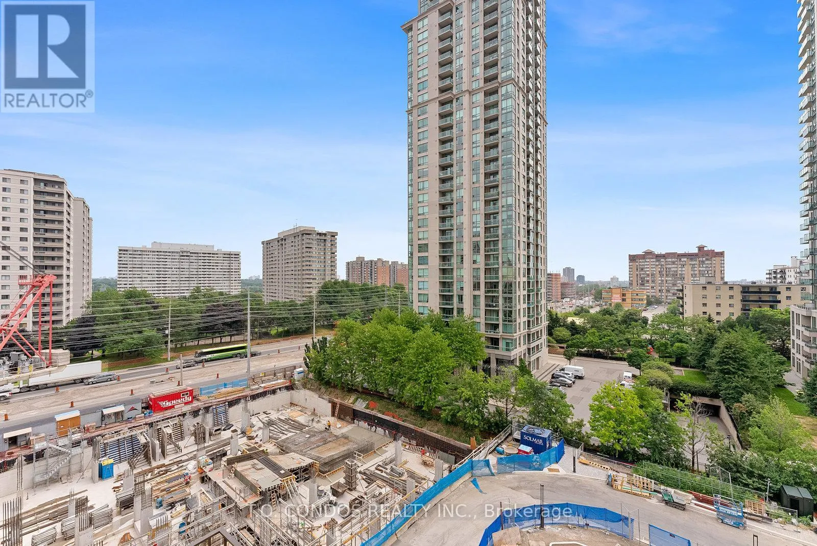 505 - 30 ELM DRIVE W