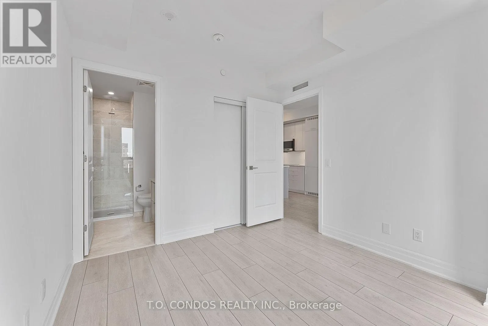 505 - 30 ELM DRIVE W