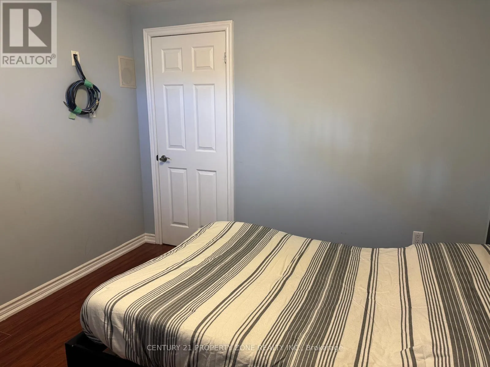 2 - 3171 COUNTESS CRESCENT E