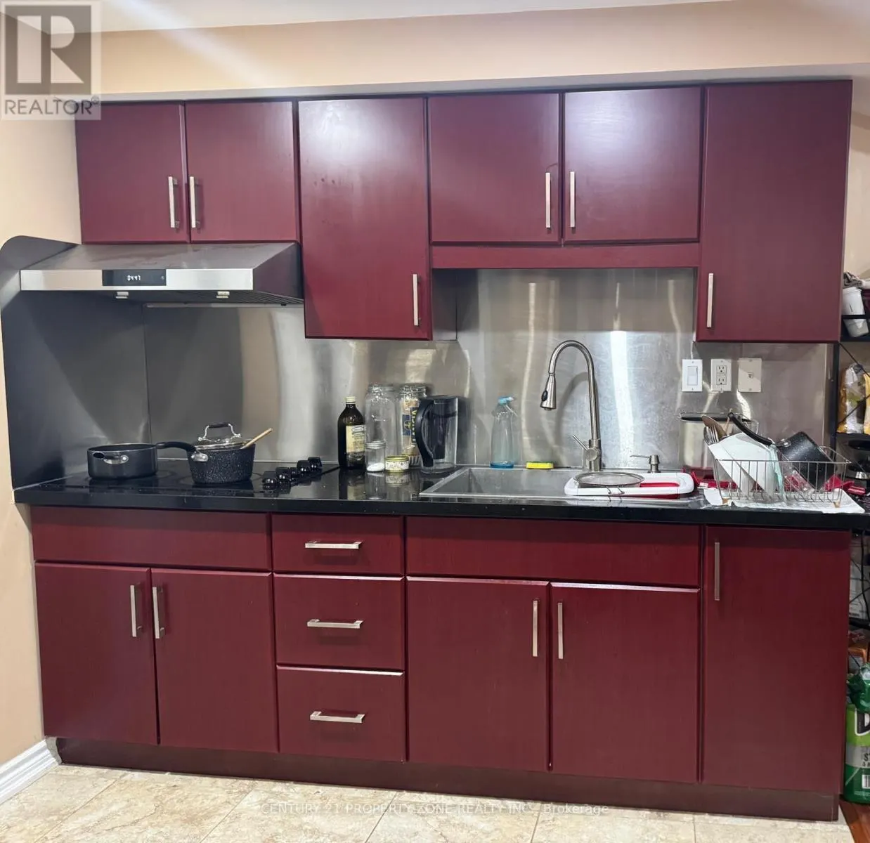 2 - 3171 COUNTESS CRESCENT E