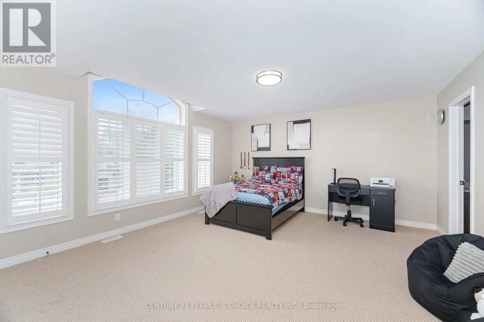 11 VERNOSA DRIVE