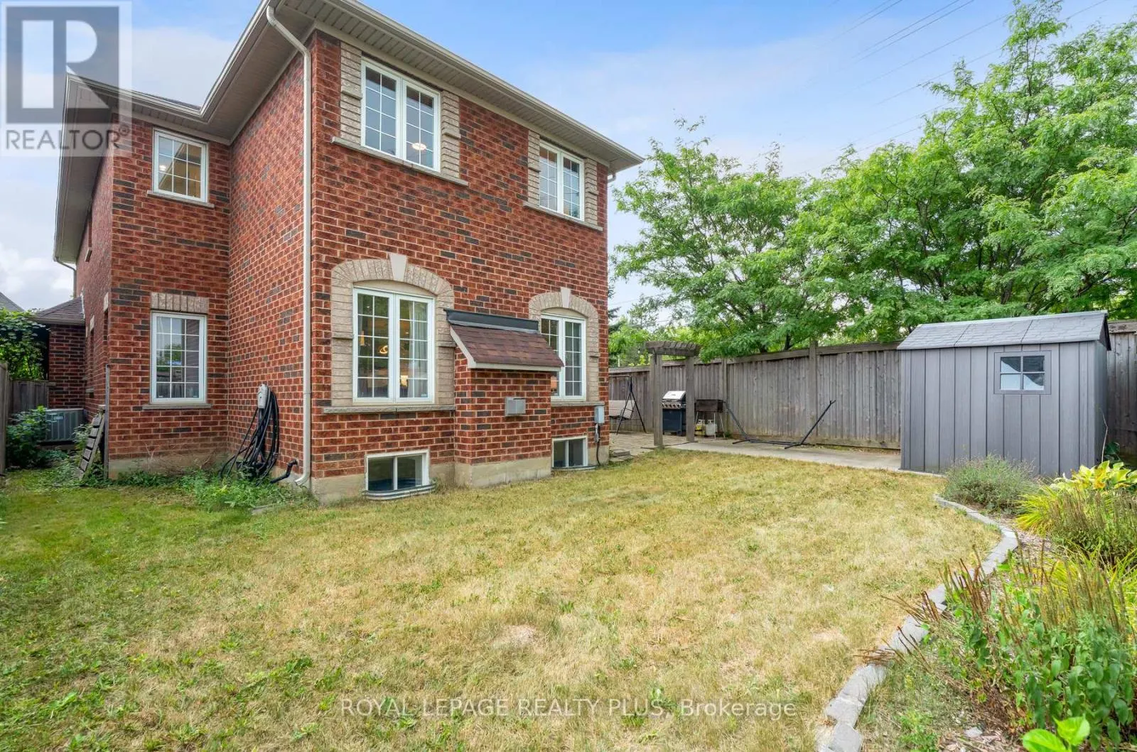 1059 MCCLENAHAN CRESCENT