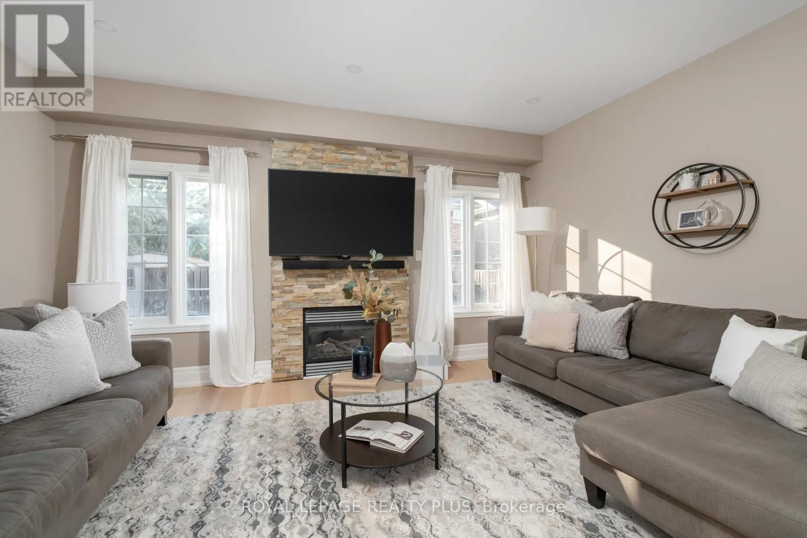 1059 MCCLENAHAN CRESCENT