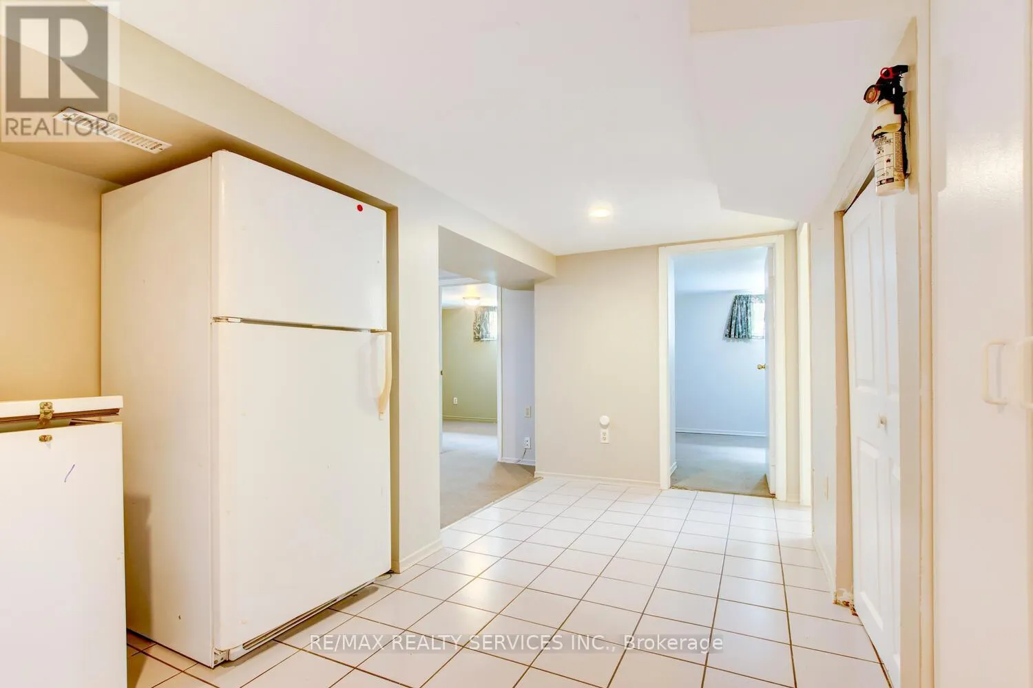 29 WOODWARD AVENUE