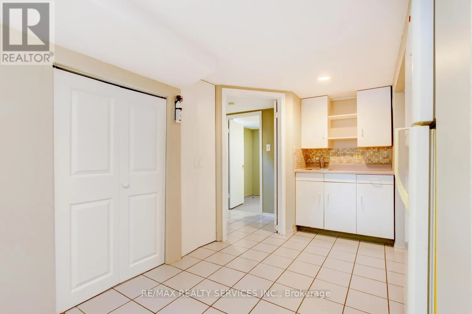 29 WOODWARD AVENUE