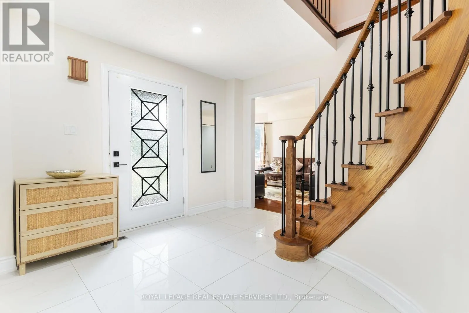 18 TREMONT COURT