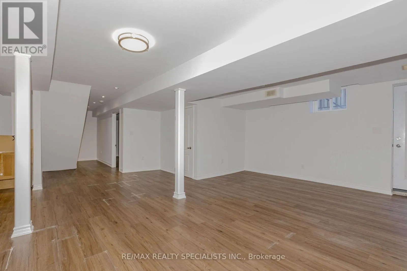 5989 AQUARIUS COURT