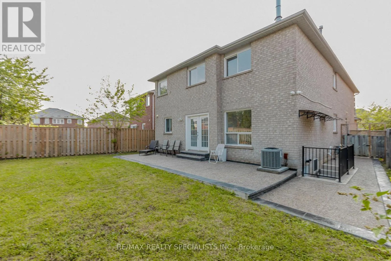 5989 AQUARIUS COURT