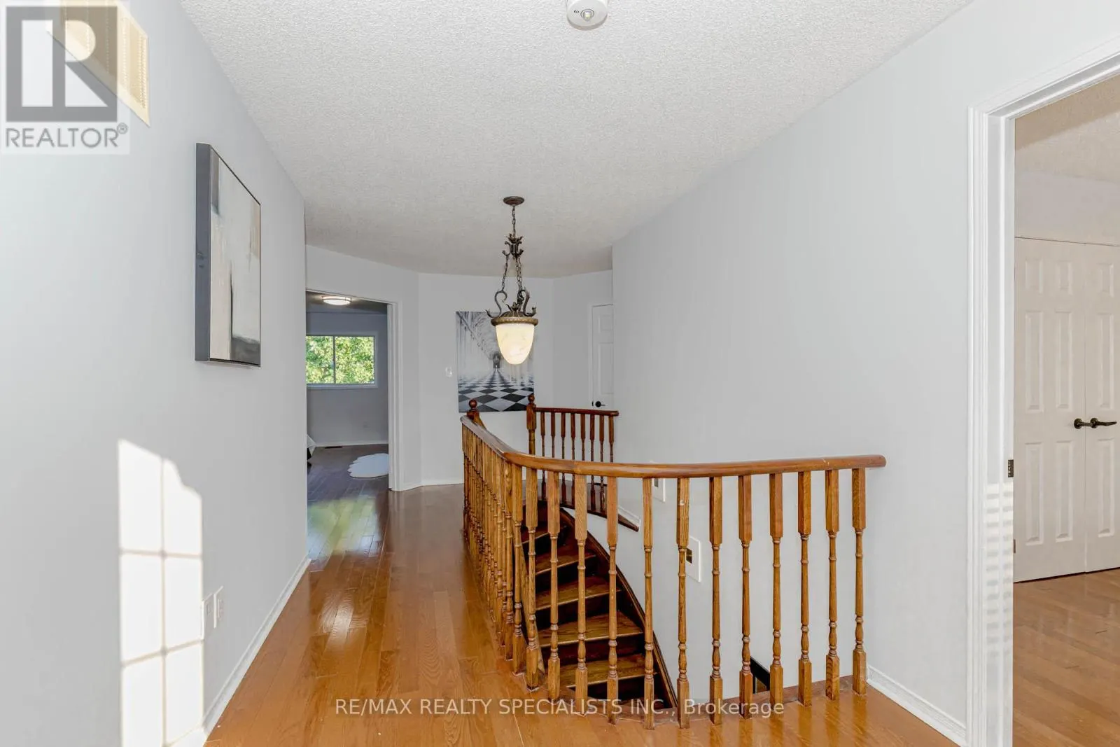 5989 AQUARIUS COURT