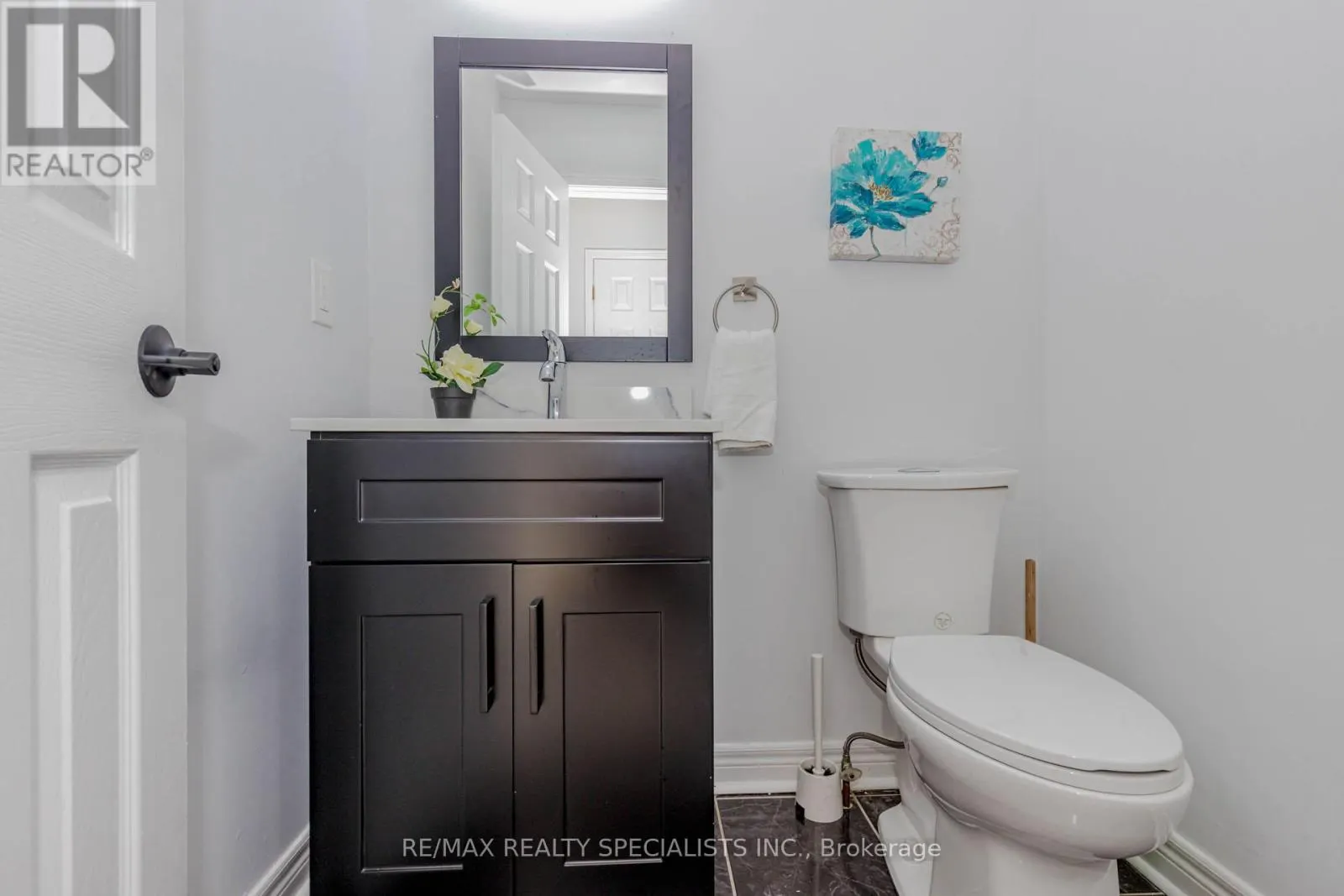 5989 AQUARIUS COURT