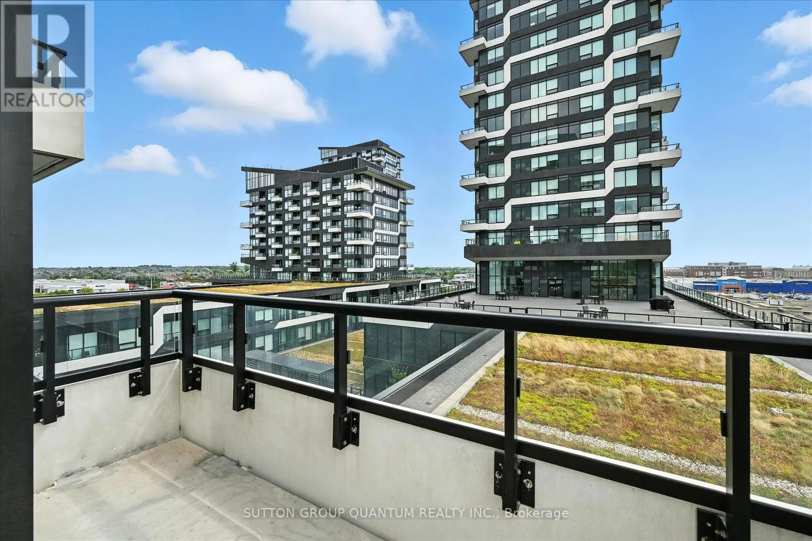 611 - 2489 TAUNTON ROAD