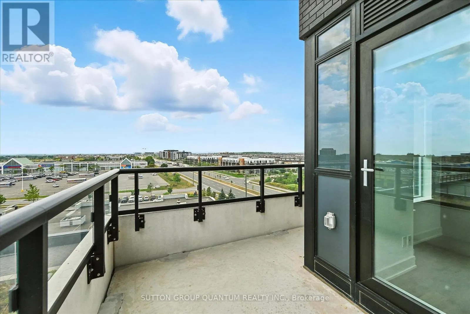 611 - 2489 TAUNTON ROAD