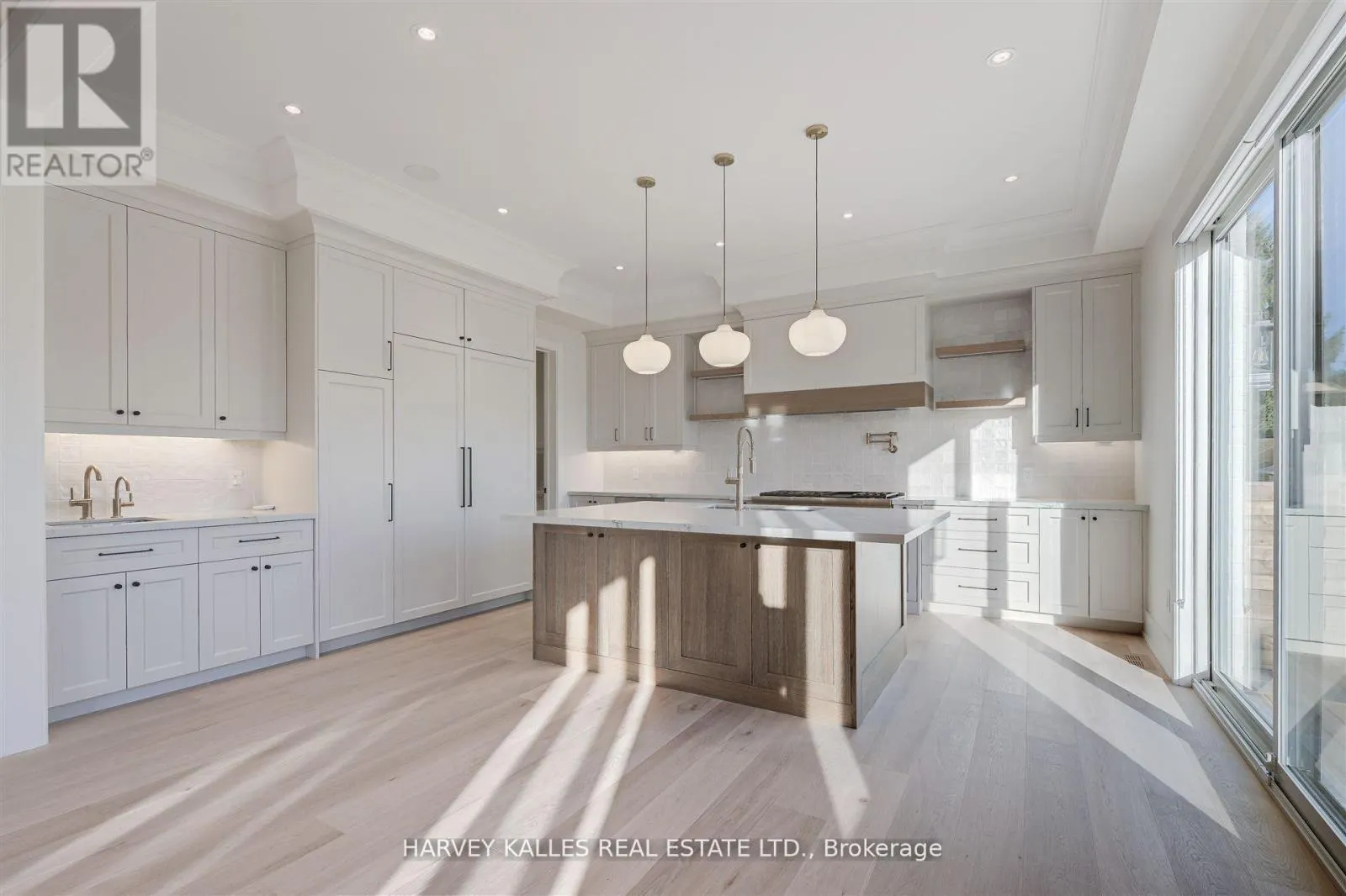 15 DRURY LANE