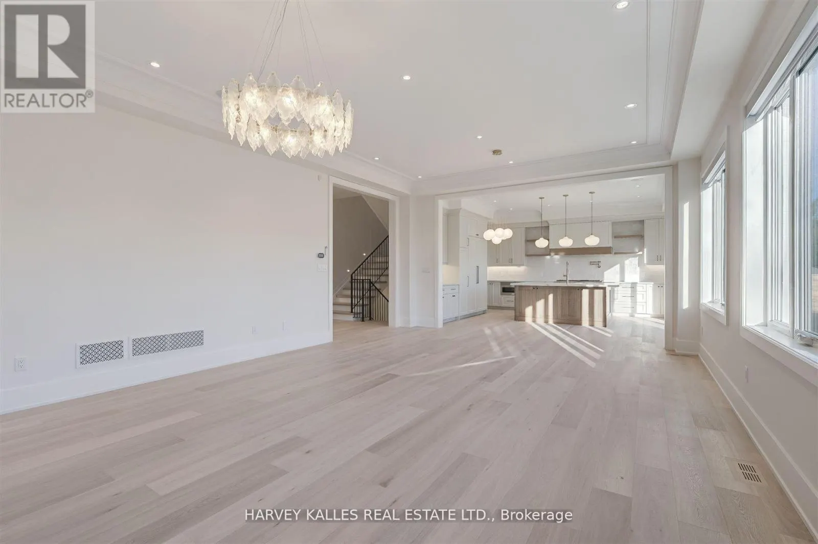 15 DRURY LANE