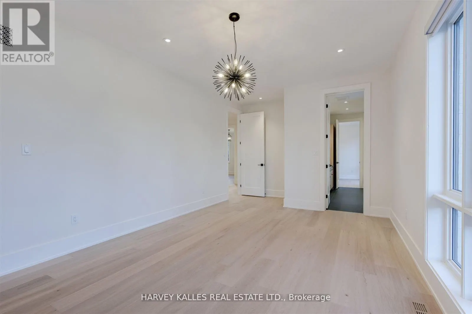15 DRURY LANE