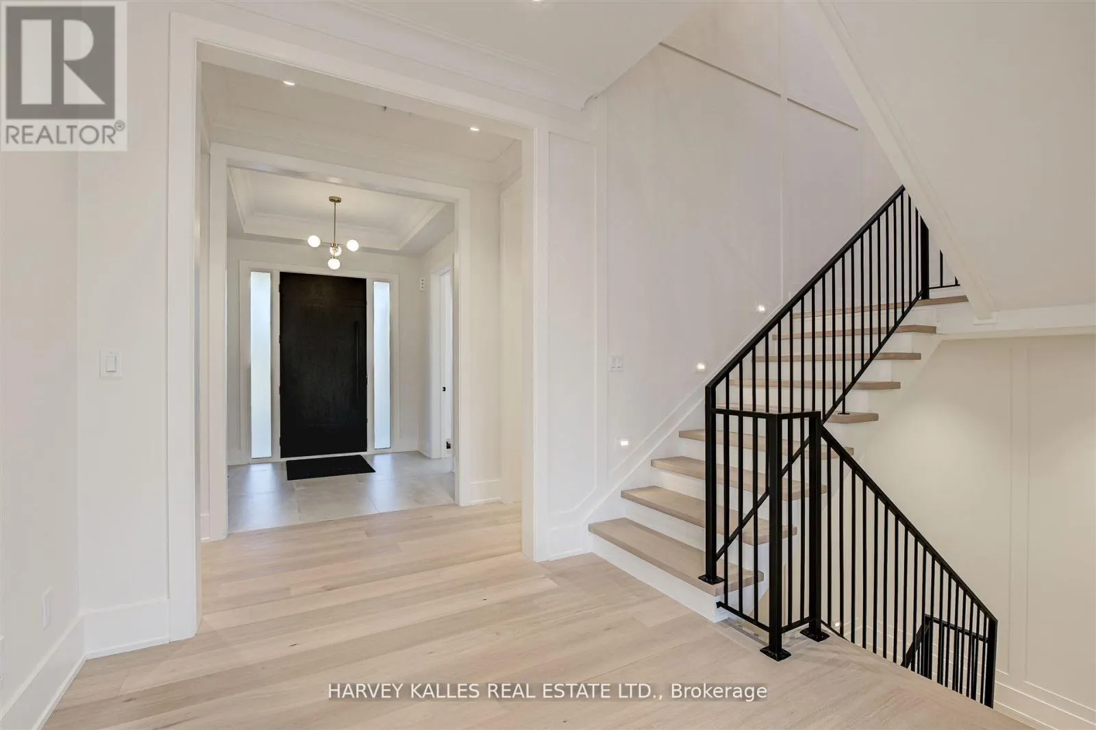 15 DRURY LANE