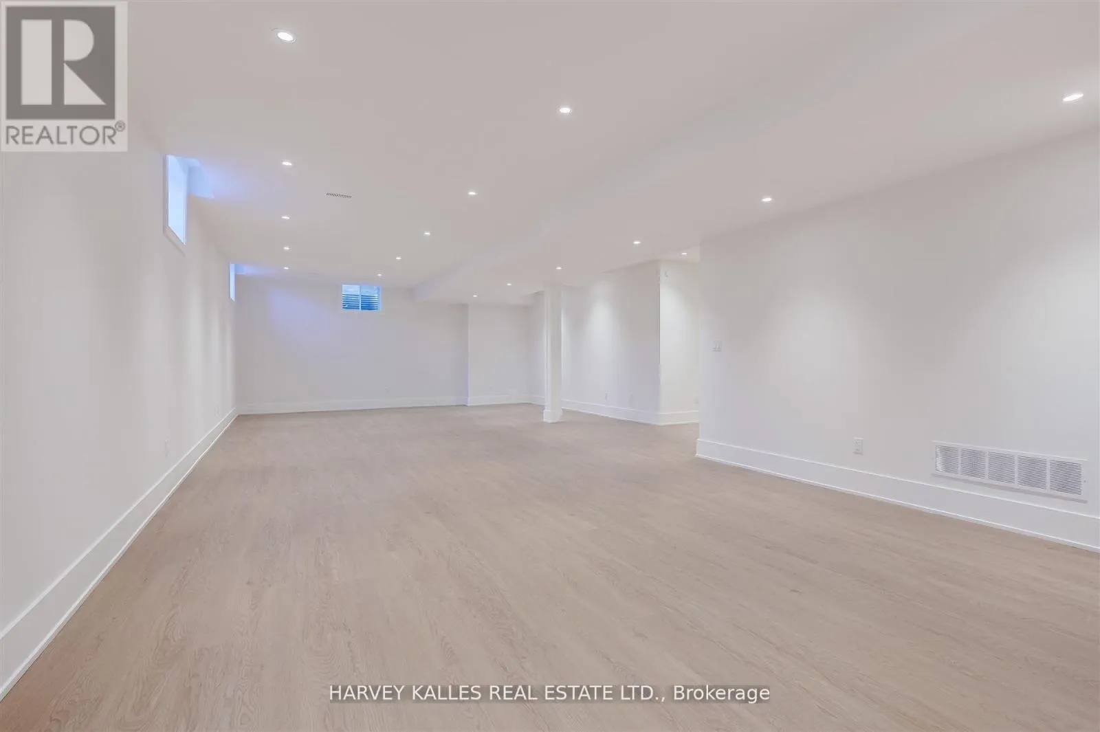 15 DRURY LANE