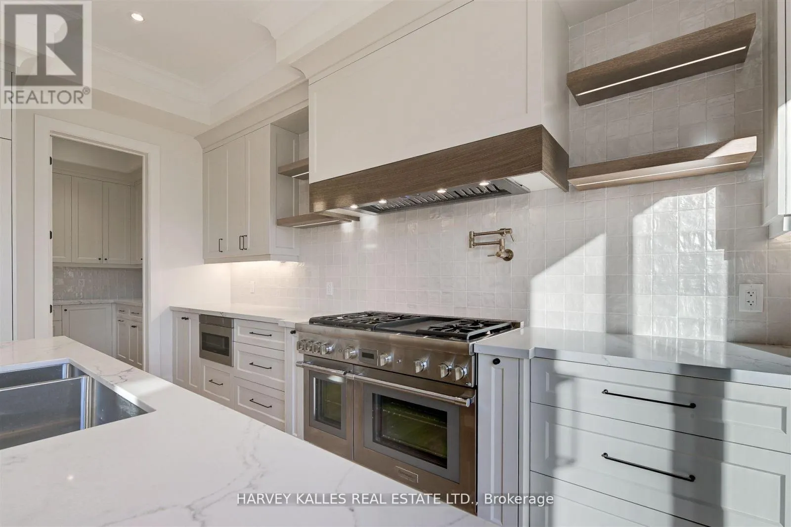 15 DRURY LANE
