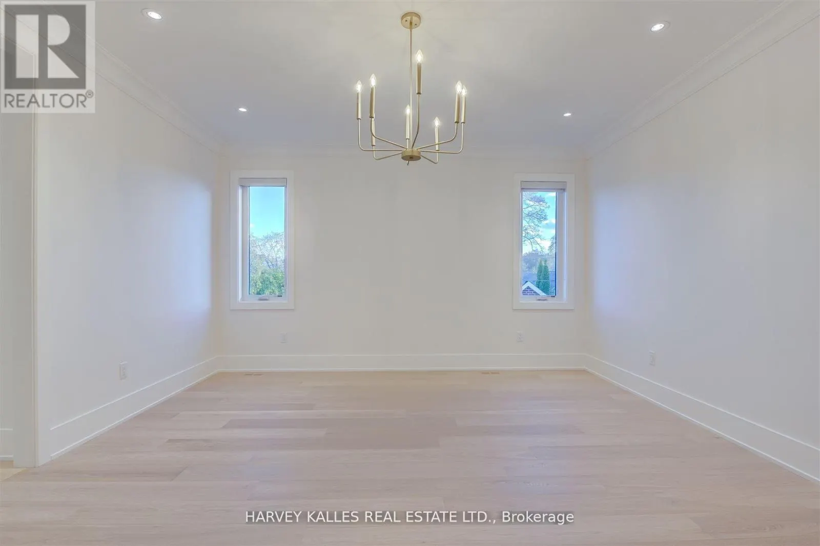 15 DRURY LANE