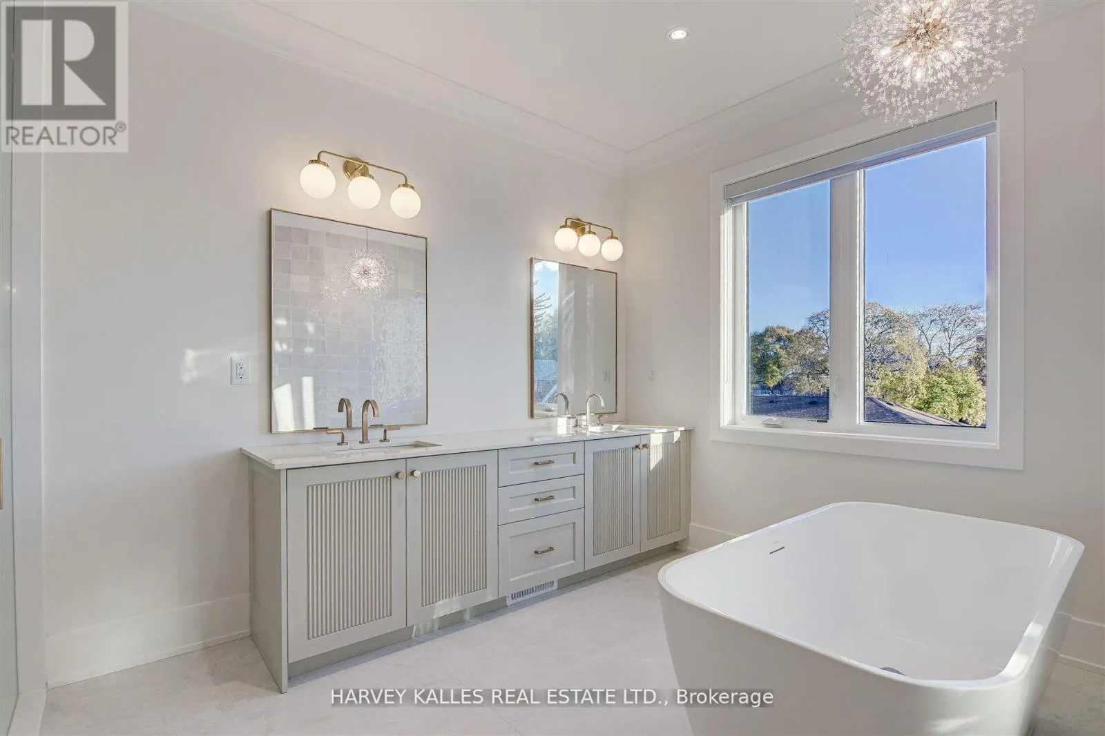 15 DRURY LANE