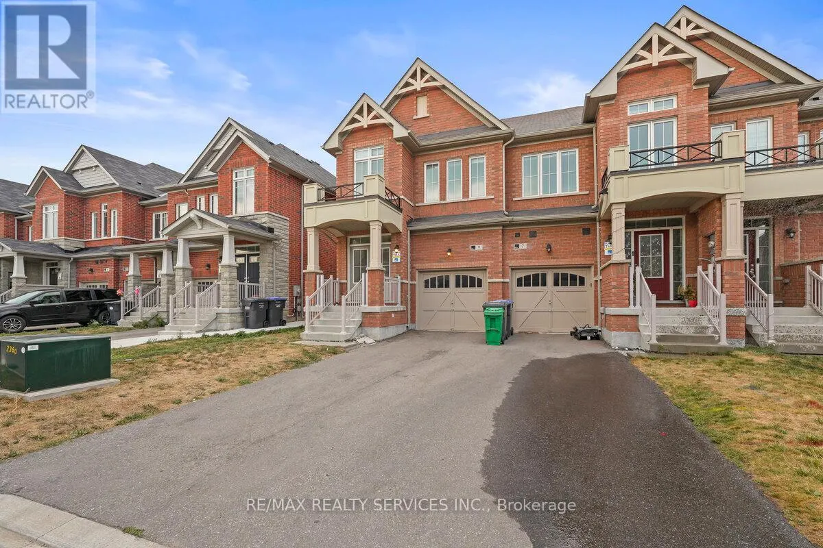 9 PHYLLIS DRIVE