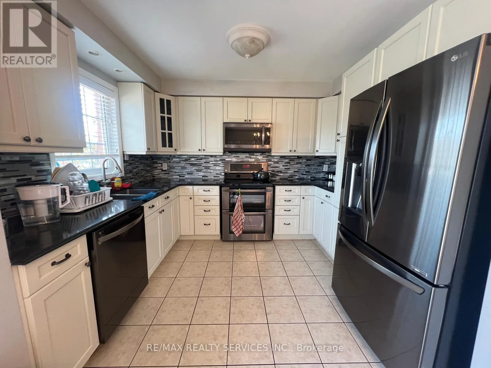 26 MOSSGROVE CRESCENT
