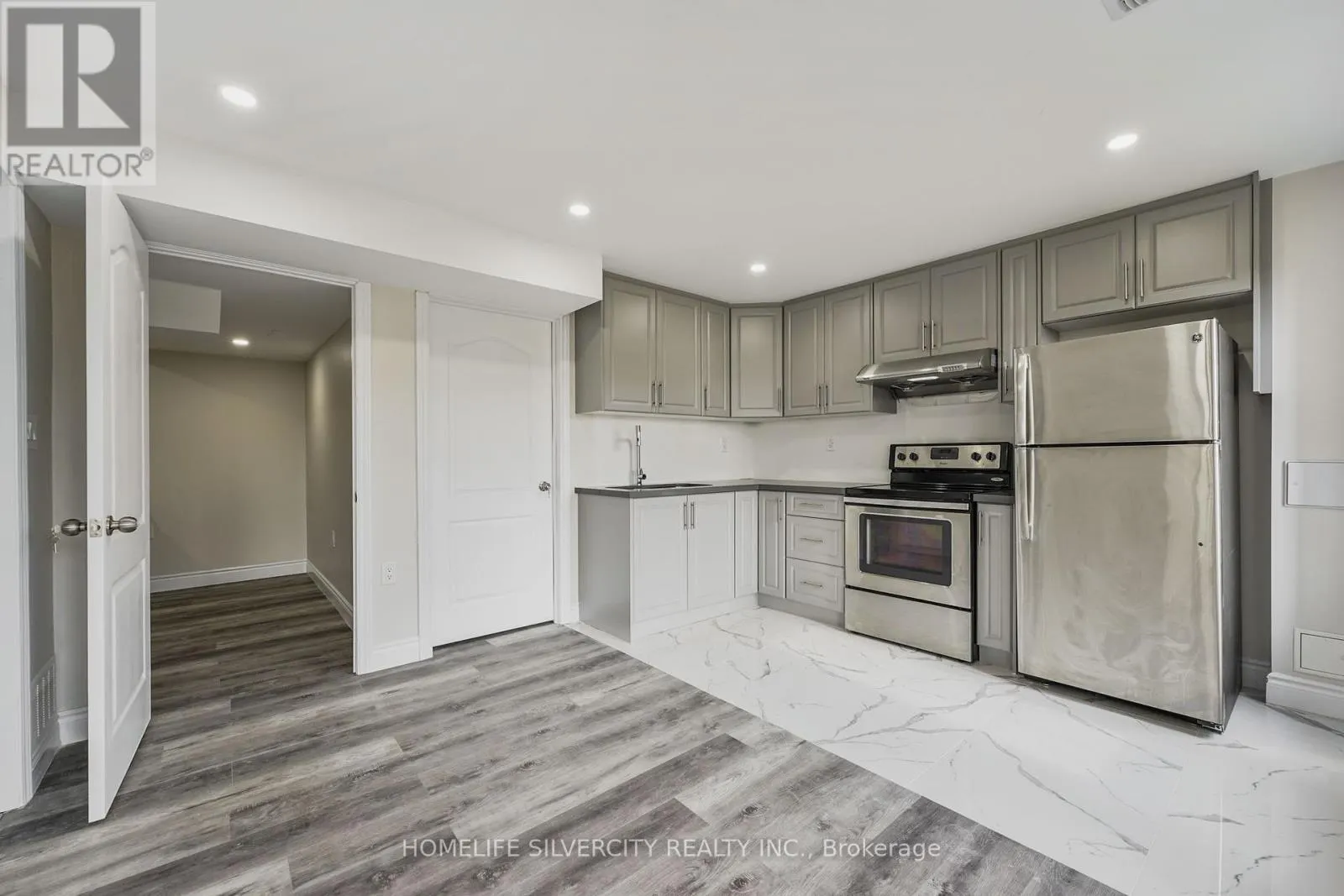 18 TYSONVILLE CIRCLE