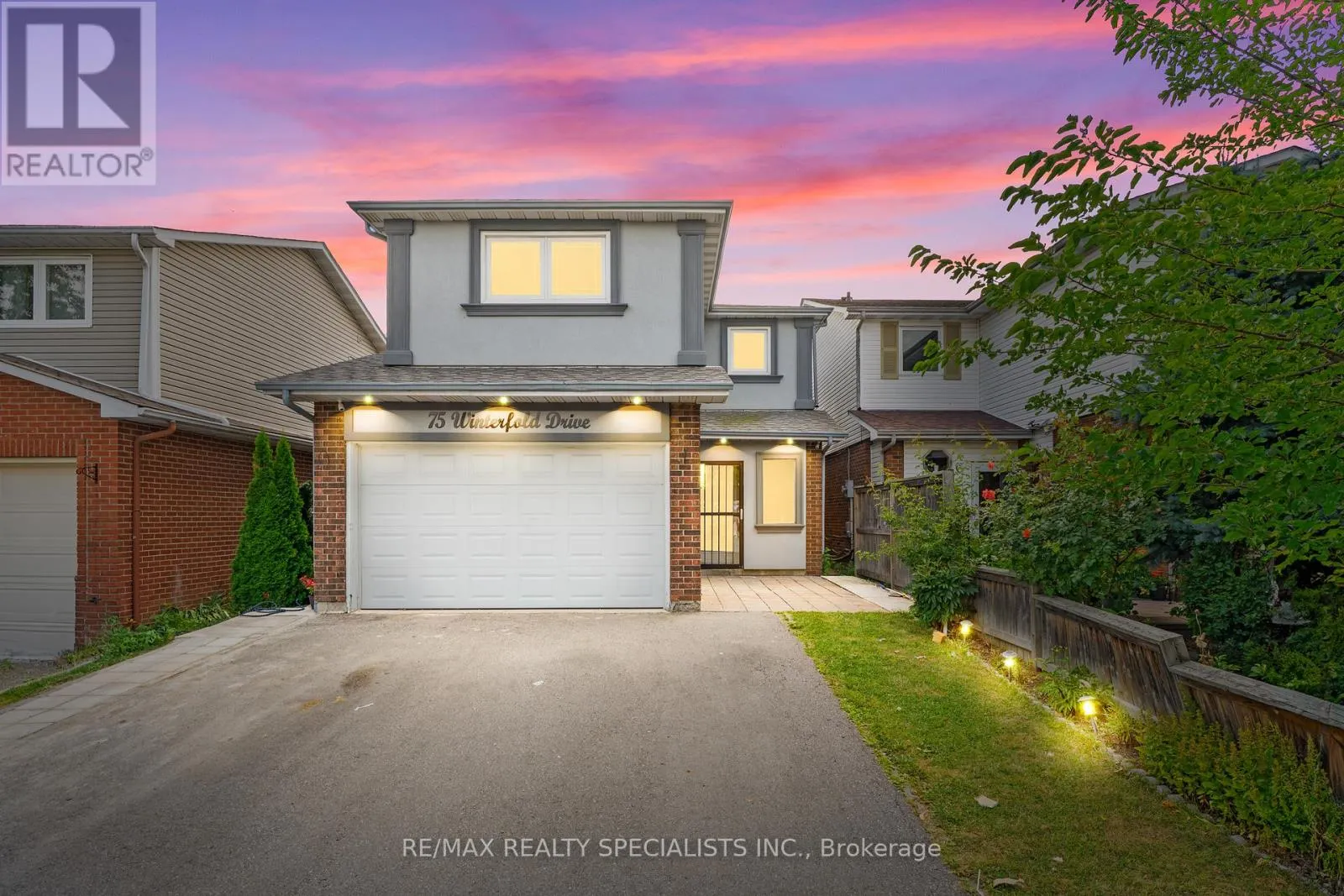 75 WINTERFOLD DRIVE