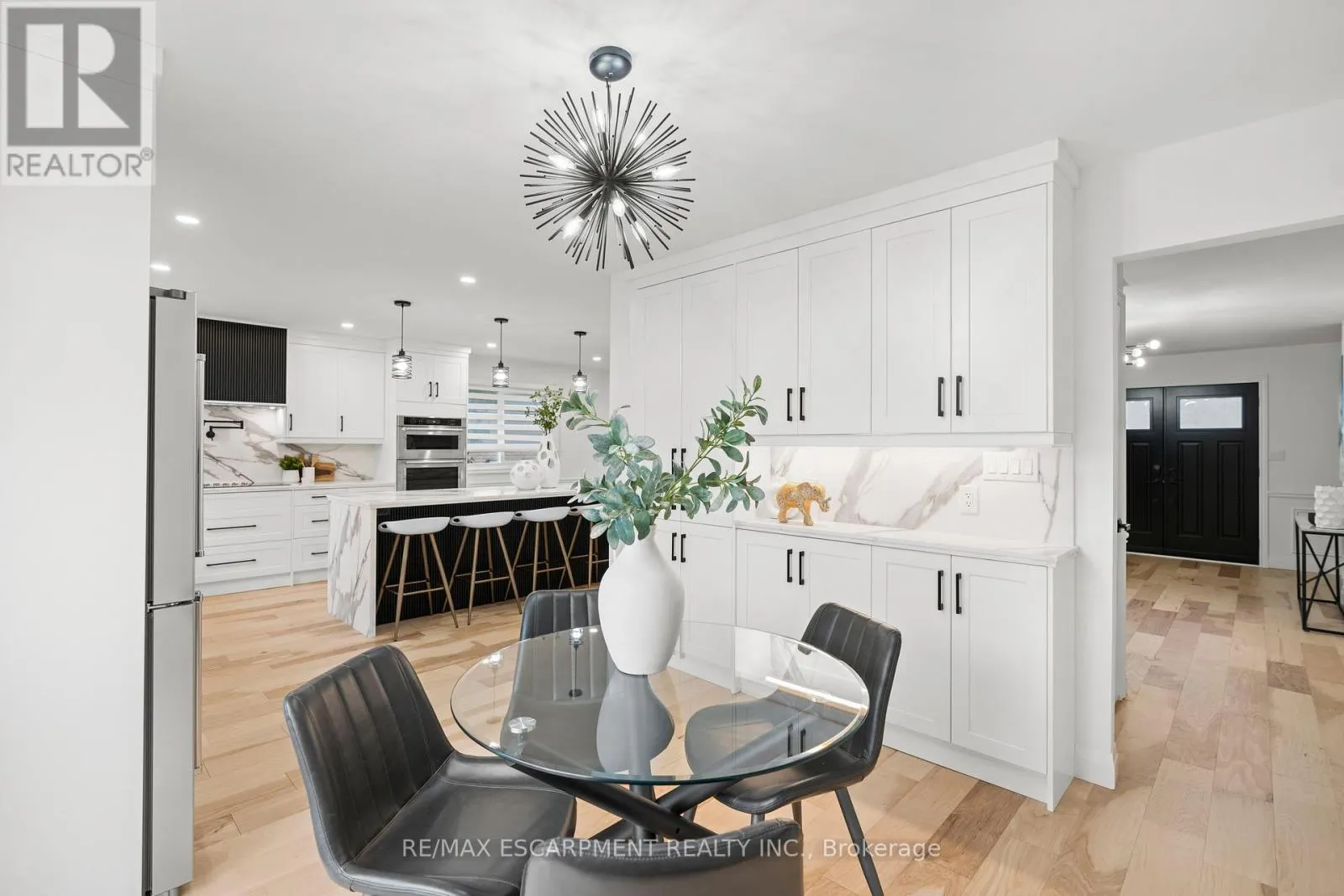 2159 BELGRAVE COURT