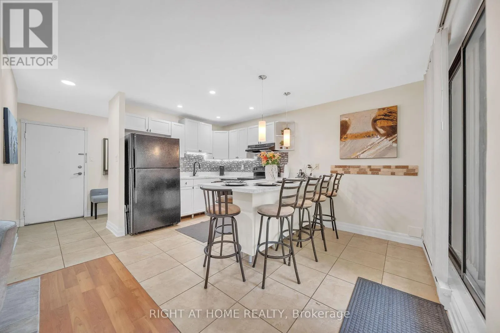 132 - 1058 FALGARWOOD DRIVE