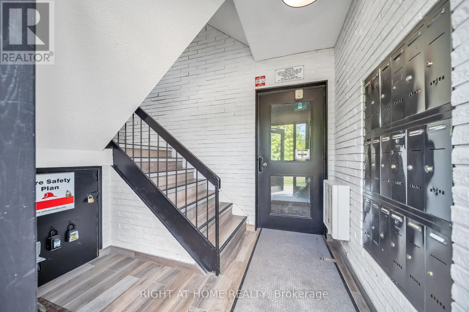 132 - 1058 FALGARWOOD DRIVE