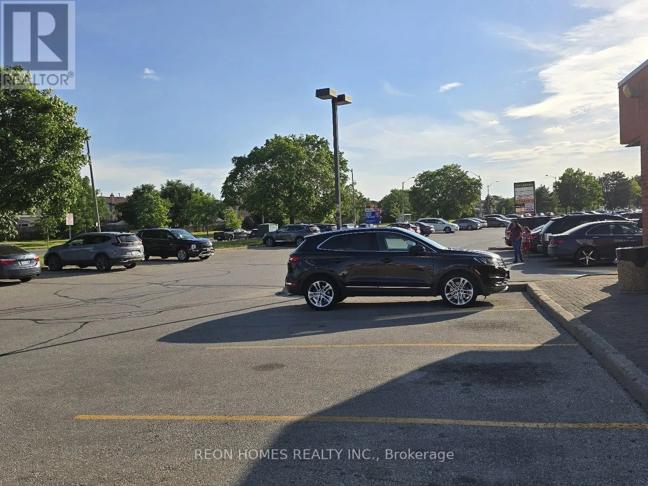 #3 - 5010 STEELS AVENUE W