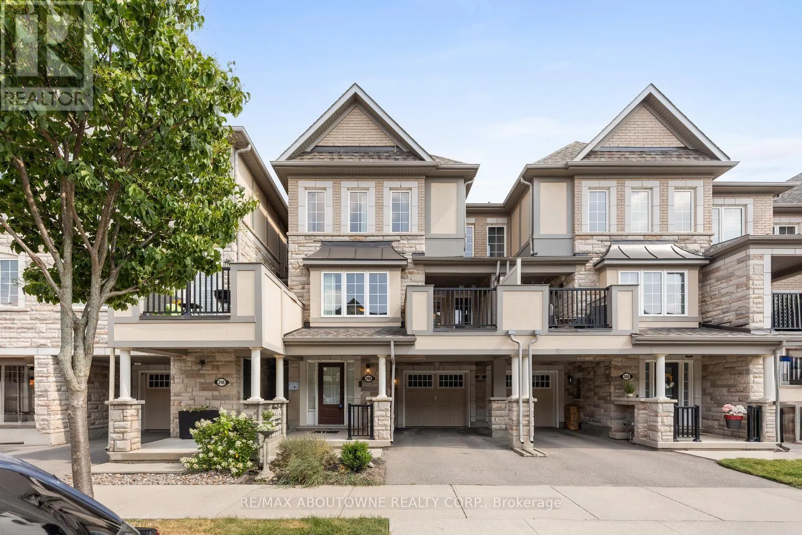298 JEMIMA DRIVE