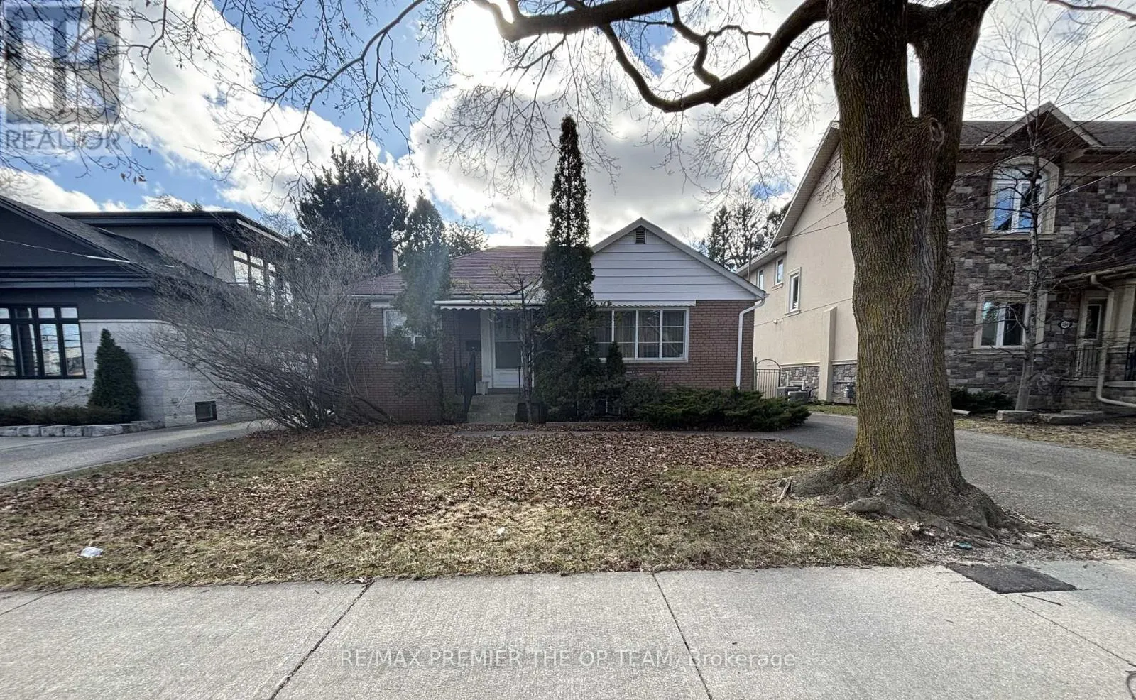 148 MARTIN GROVE ROAD