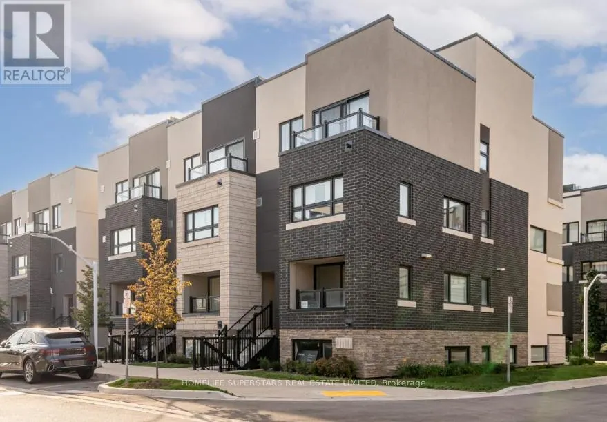 412 - 1411 COOKE BOULEVARD